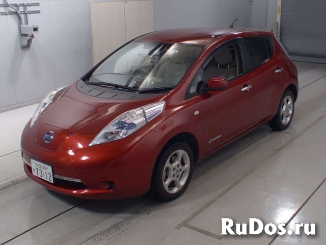 Электромобиль хэтчбек Nissan Leaf кузов ZE0 модификация G гв 2012 изображение 5