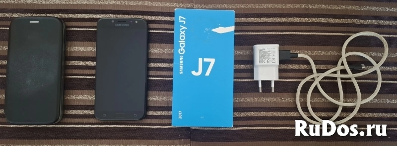 Продам телефон Samsung J7 2017 года фотка