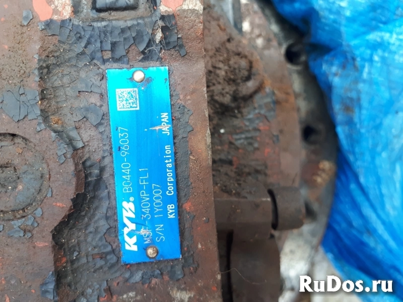 Гидромотор хода Hitachi 4431549 фотка