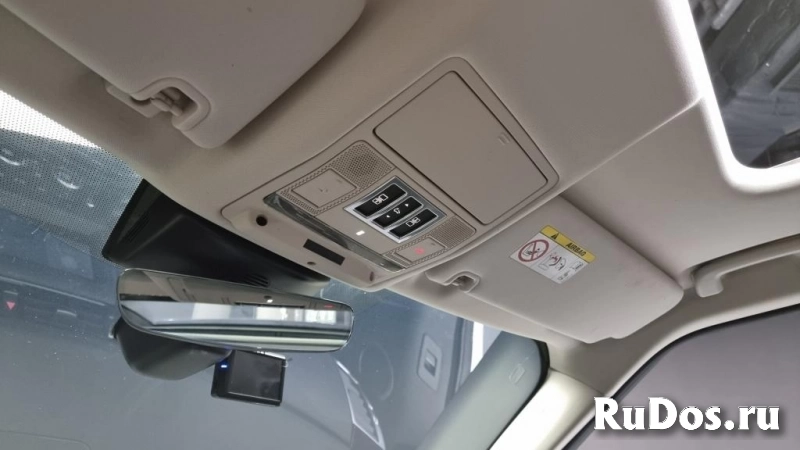 Land Rover Discovery 5 изображение 8