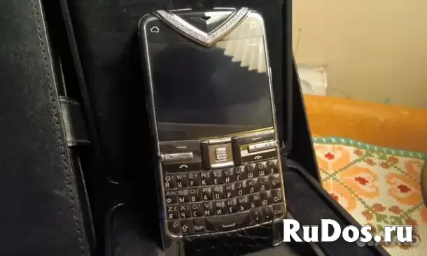 Vertu Constellation Quest Diamond Black Limited Edition изображение 4