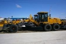 Автогрейдер GR215A картинка из объявления