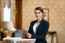 Хостес в объявлении 1 фото Хостес картинка из объявления