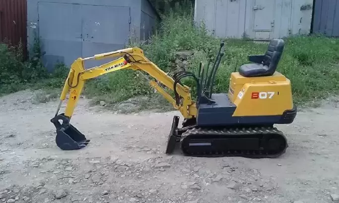 Японский мини-экскаватор YANMAR B-07 картинка из объявления