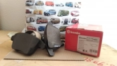 Передние тормозные колодки  Brembo  Р2407 картинка из объявления