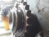 Ступица редуктора хода Hitachi 1015882 в объявлении 2 фото Ступица редуктора хода Hitachi 1015882 картинка из объявления