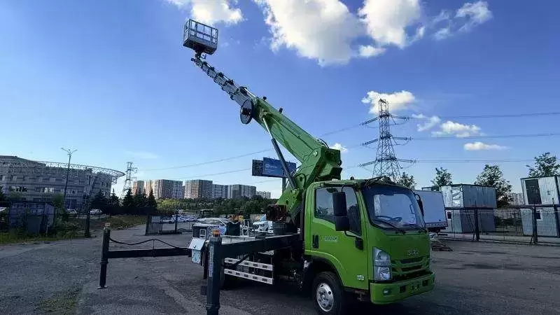 Аренда новой автовышки 30 м на шасси ISUSU картинка из объявления